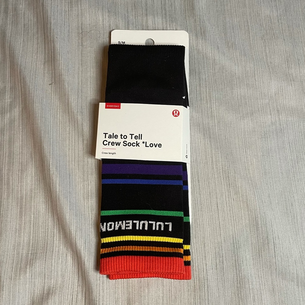 Lululemon love socks